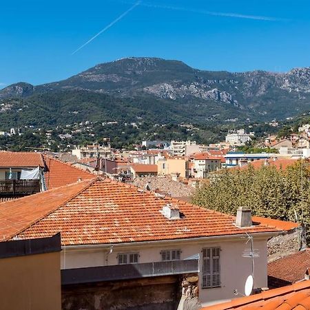 Between The Roofs Of Menton Old Town And The Sea Extérieur photo